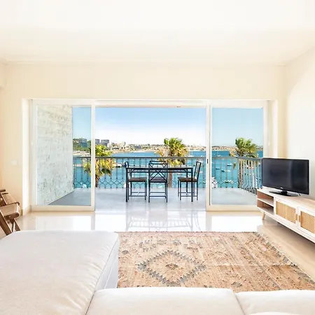 Bay Terrace Iv