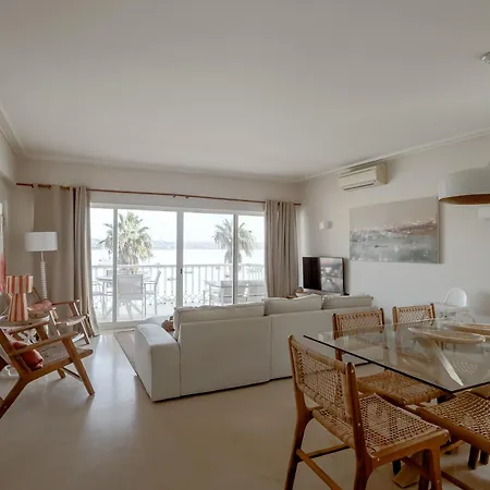 Bay Terrace Iv