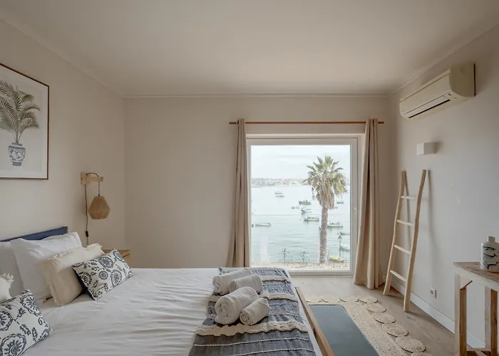 Bay Terrace Iv